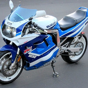 SUZUKI GSX R 1100